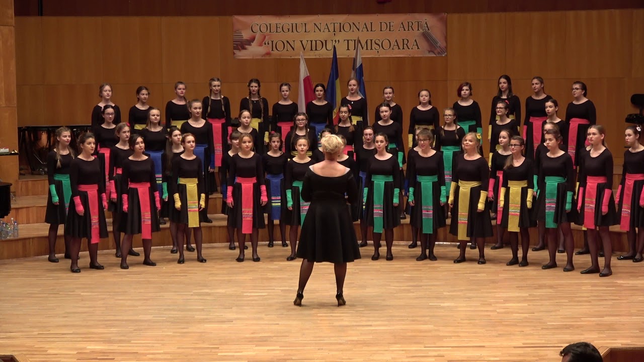 SKOWRONKI Girls' Choir, Alicja Szeluga /  Prząśniczka by Stanisław Moniuszko