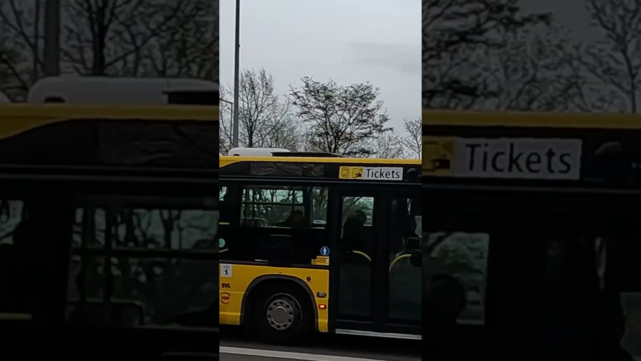 An der Autobahn... #bus #autobahn #txl #tegel #airport #nahverkehr #bvg