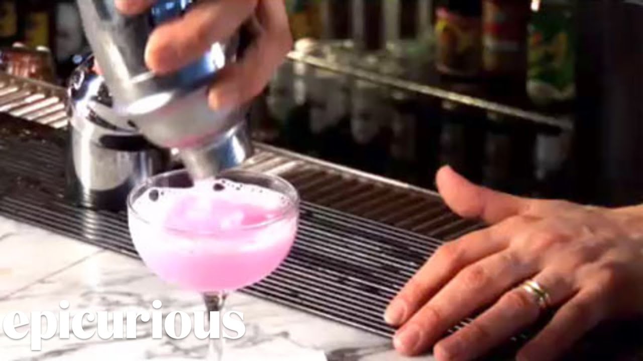 Molecular Mixology: How to Make a Bubblegum Cocktail