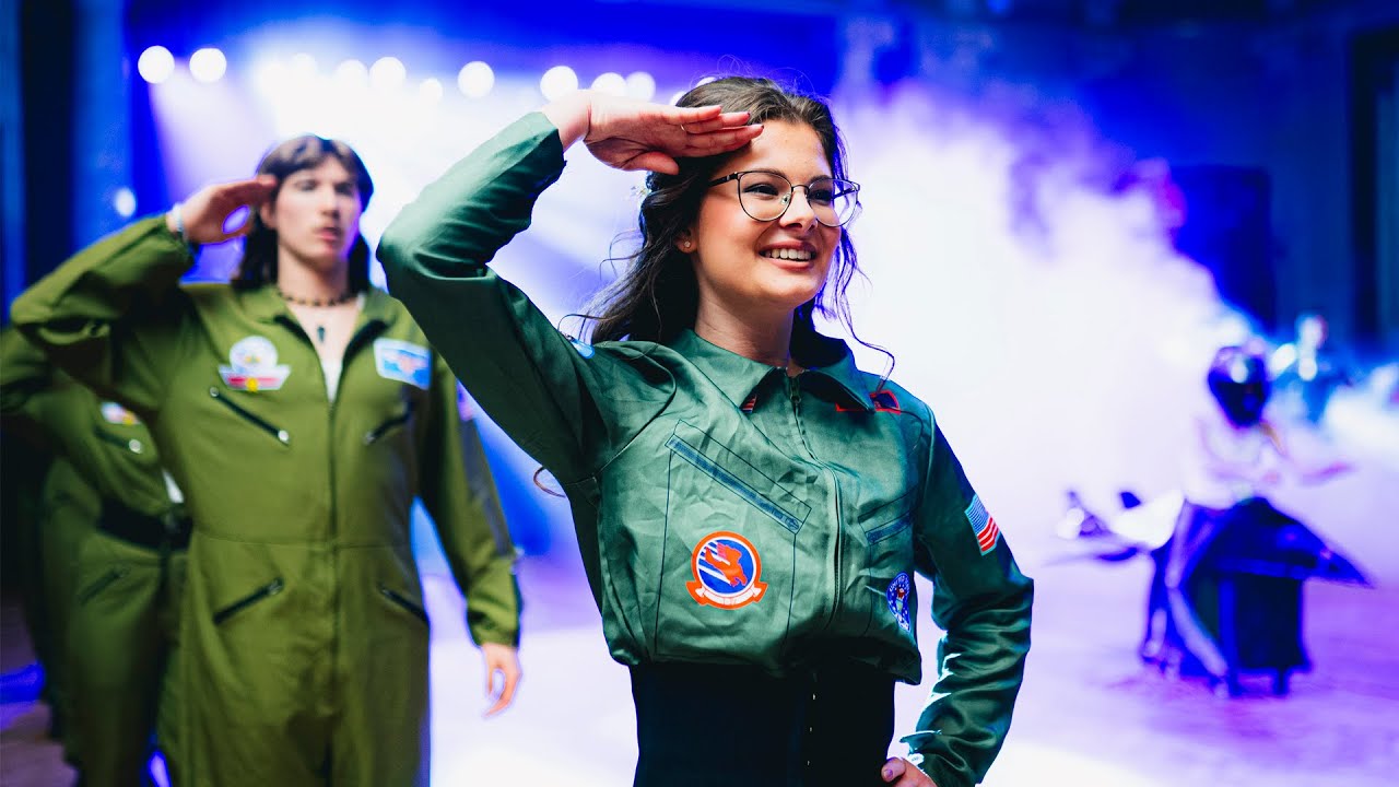 Maturitní ples - Masarykovo gymnázium - 4.B - Top Gun