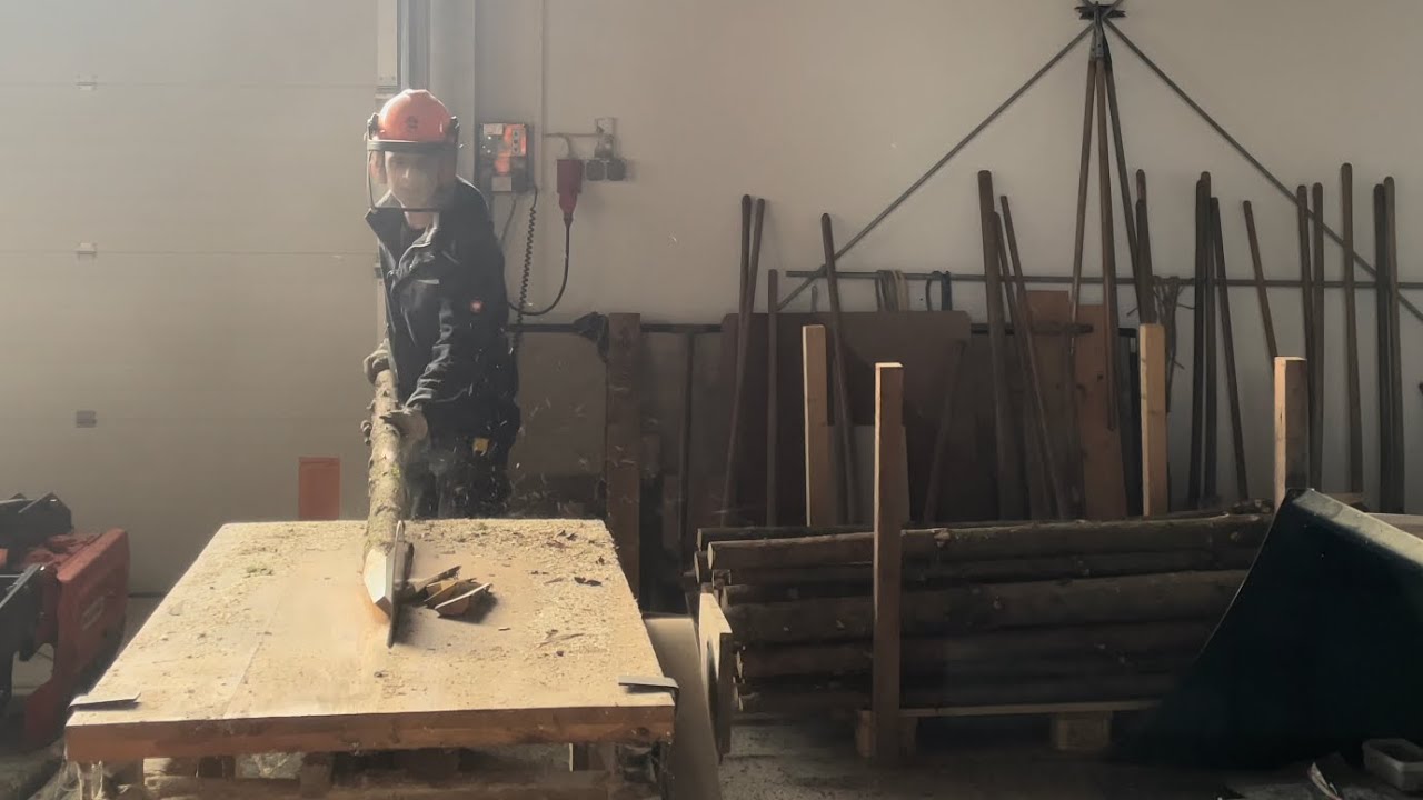 Vlog#42 Fichtenstangen und Fichtenpf&auml;hle 🌲🪵 - so spitze ich meine Pf&auml;hle 🪚‼️