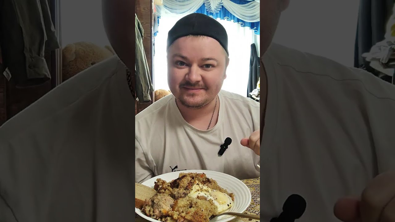 Каша с тушёнкой + яичница | Мукбанг