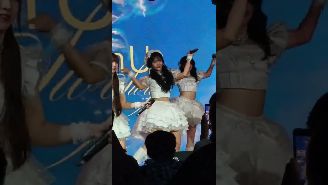 PeachYou - ที่ที่ชอบ #BetweenUsTheStory @The Street Ratchada