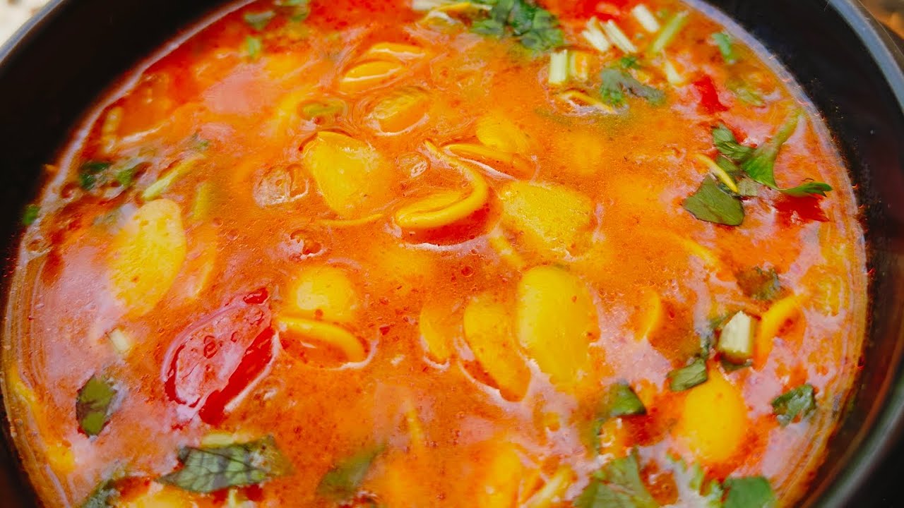 Surati Vaal ni Dal nu Dakhu (Lima Beans Curry)