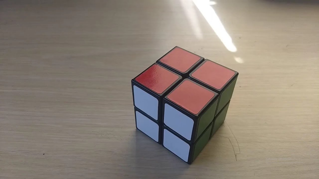 How to solve a 2x2 Rubik's Cube (Beginners Guide!)