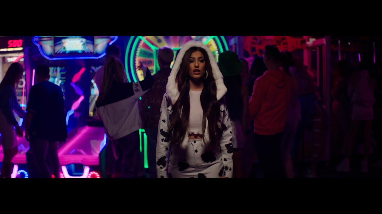 Albany - Ella No Sabe (Videoclip Oficial)