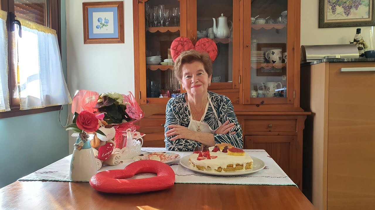 Tarta San Valentín de Güela Pepi | Tarta de bizcocho y crema de queso