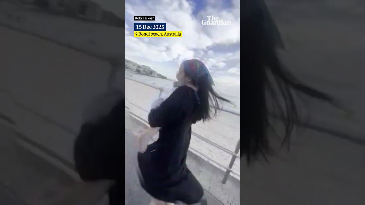 Video shows Hanukah celebrations moments before Bondi beach mass shooting
