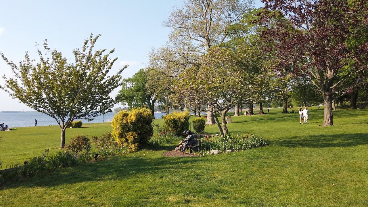 Long Island - Walking Steppingstone Park by the Sea (Spring 2020)  [4K]