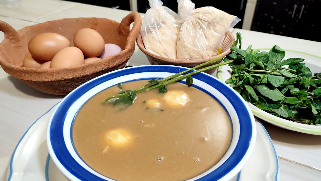 Huevos Ahogados en Crema de Garbanzo Molido Todo Orgánico