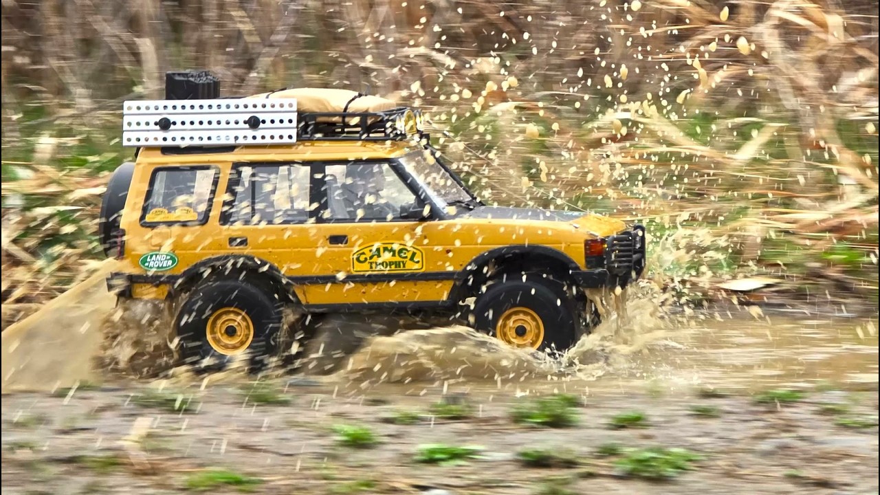 RC Car FMS Discovery Camel Trophy - offroad rock crawling