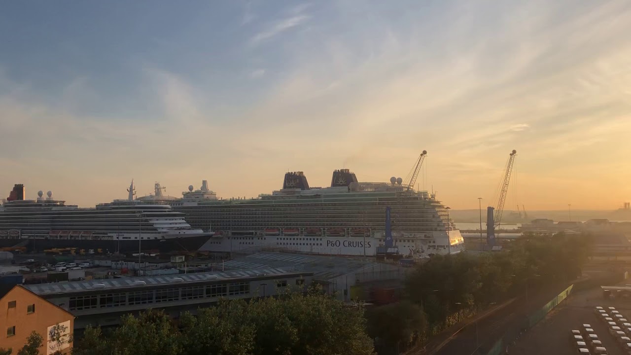 Port of Southampton tribute to NHS