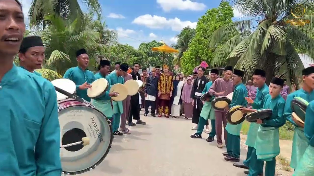 Arakan Pengantin Di Desa Bajubang Laut