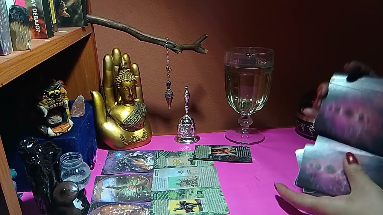 ESTA PERSONA PAGA POR INFORMACIÓN TUYA. MONOS VOLADORES  EN TU ENTORNO.#astrology #tarot