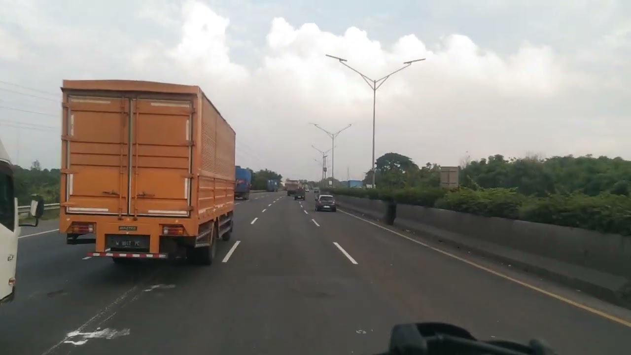 Jam truk pakett 