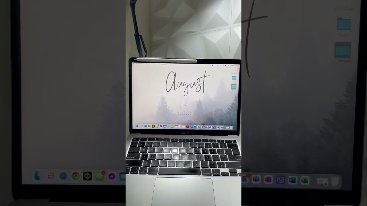 Macbook + Apple Pencil! 😉