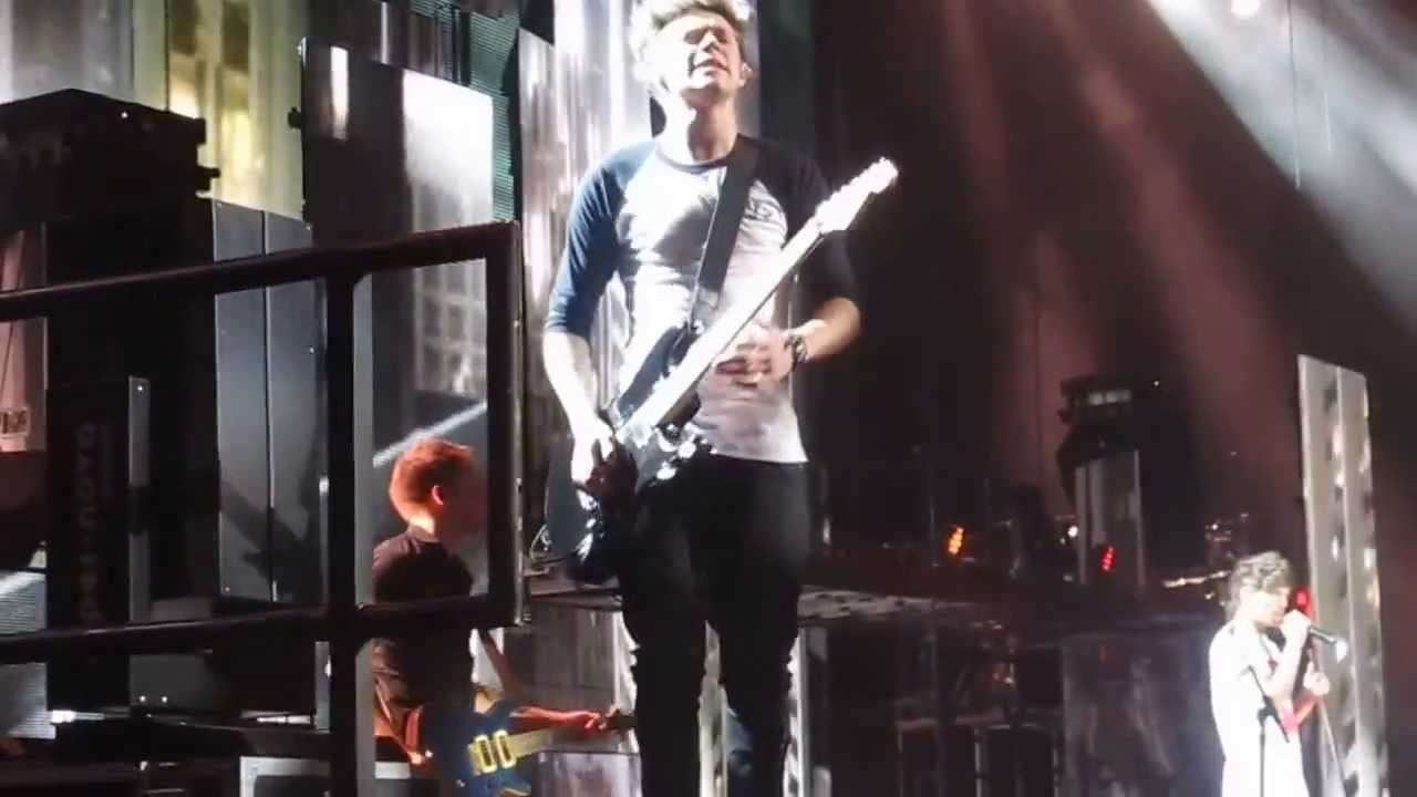 Rock Me • One Direction Concert Sydney 25/10/13