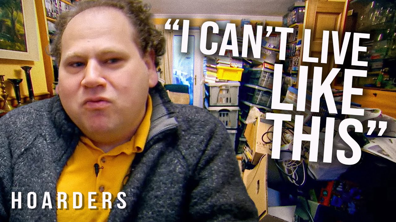 Hoarder Is Stuck In His Own Home | Hoarders