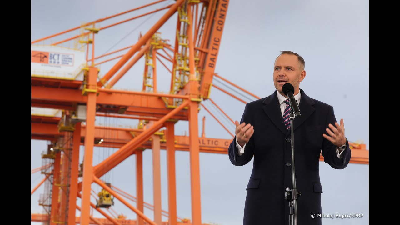 Gdynia. Uroczystość podpisania inicjatywy ustawodawczej „Tak! Dla Polskich Portów”