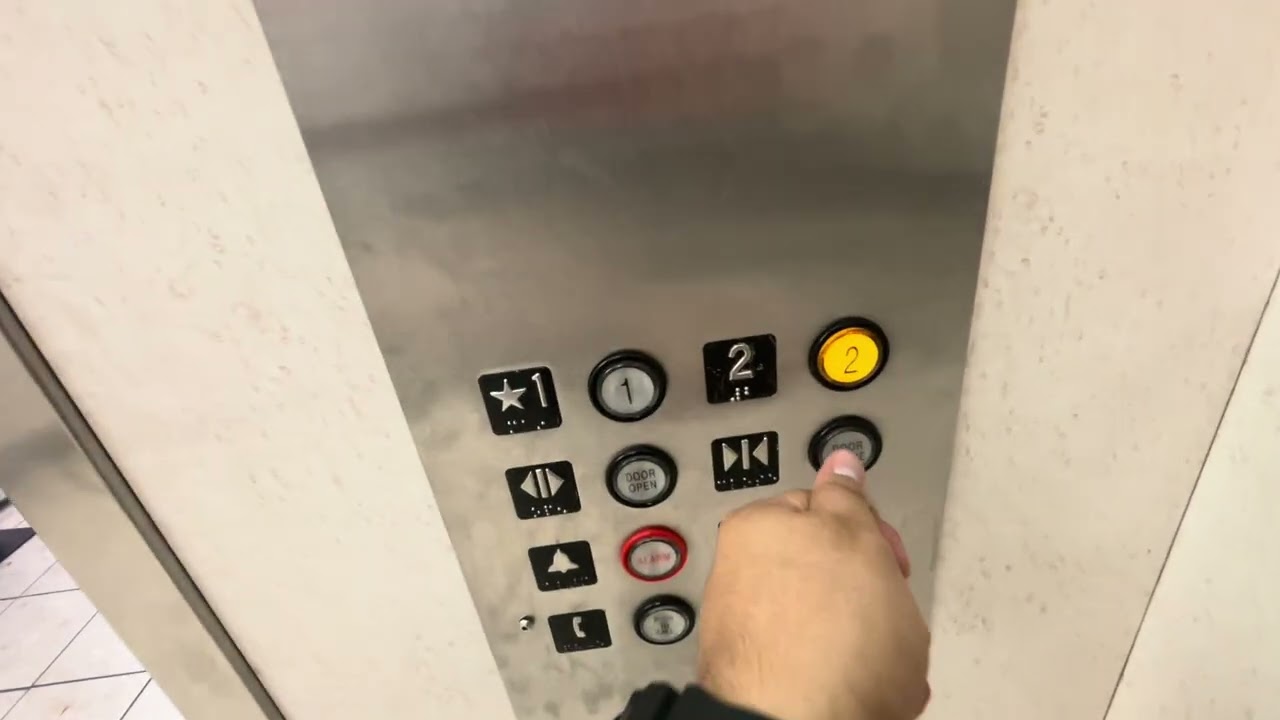 Montgomery hydraulic Elevator JCPenney Dadeland Mall Kendall Miami FL