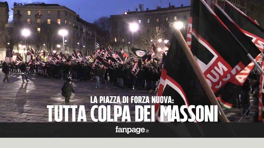 Forza Nuova, tra bandiere nere e slogan razzisti ci sono anche bambini