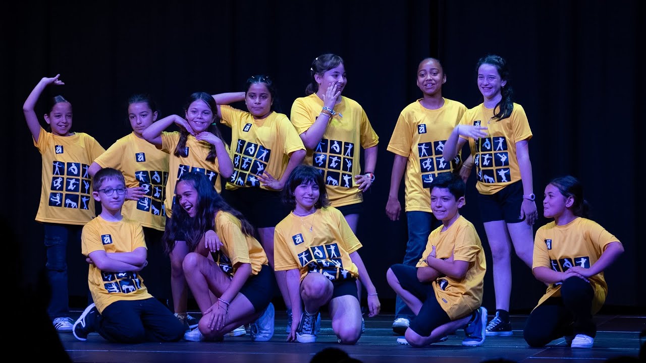Exhibición Baile Comercial Niños