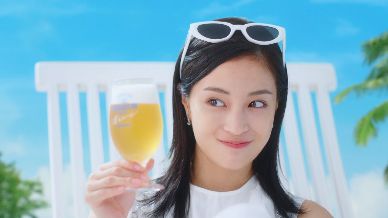 広瀬すず、リラックスタイムにビールを堪能！？CMメイキング&インタビュー映像も公開　ザ・プレミアム・モルツ新WEBCM 「9割本実践してみた」篇