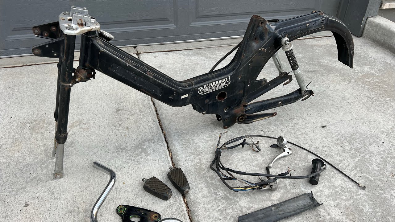FREE 1970’s Puch Maxi with the WORST Gas Tank!