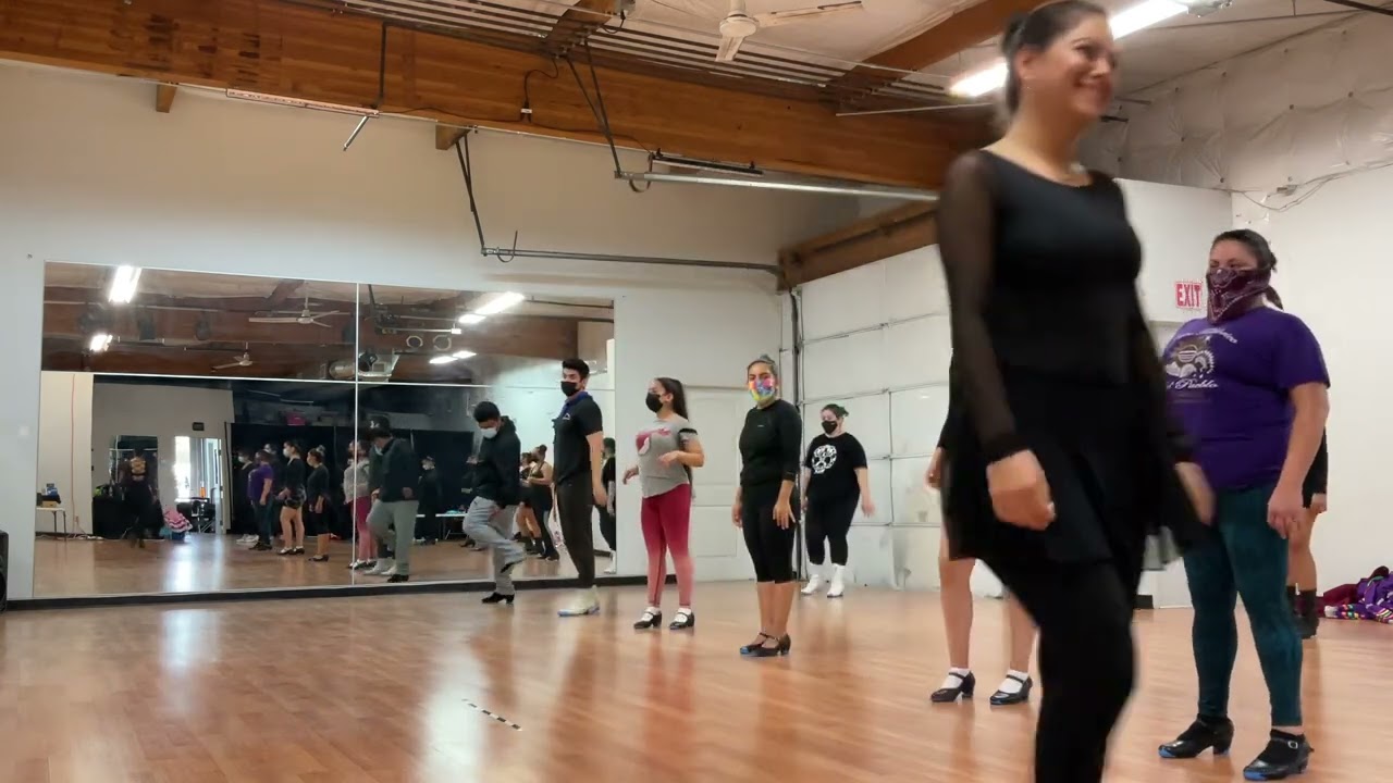 Clase zapateado. Sinaloa mestizo enanitos