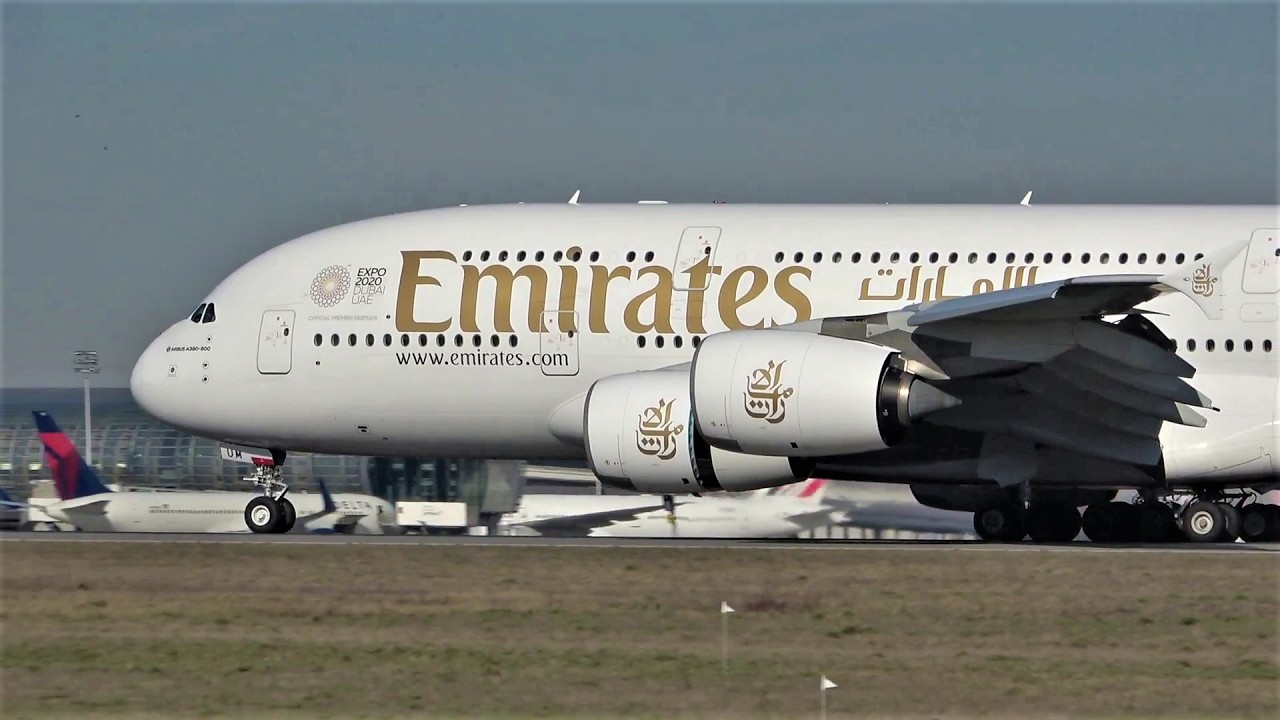 210 planes in 2 hours ! Paris CDG Plane Spotting 🇫🇷  Close up, heavy landing - High traffic