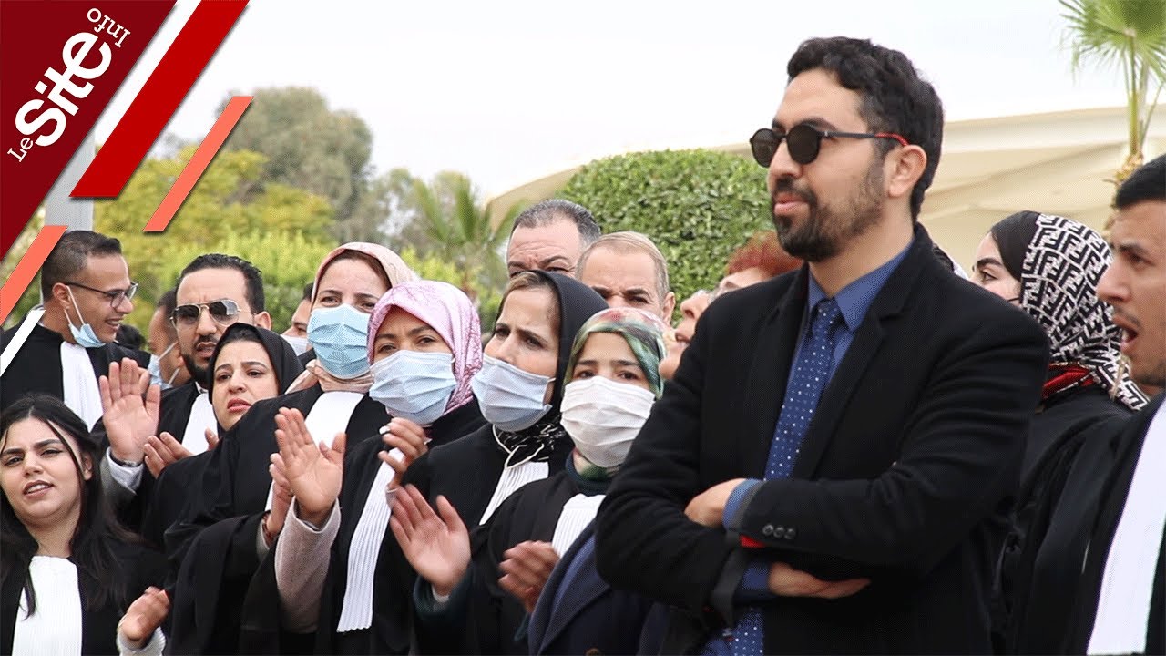 محامو وجدة يحتجون ضد فرض جواز التلقيح لولوج المحاكم
