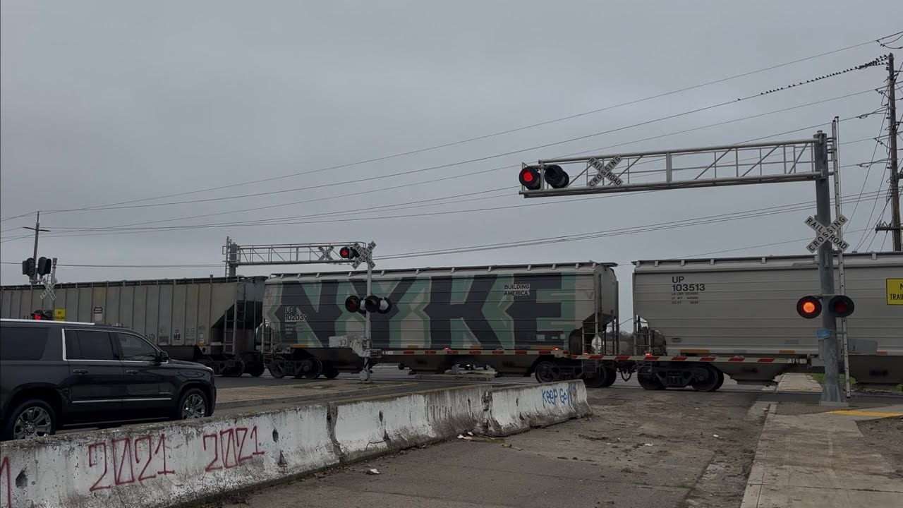 UP 8997 Grain Train North - E. Morada Lane Railroad Crossing, Stockton CA 