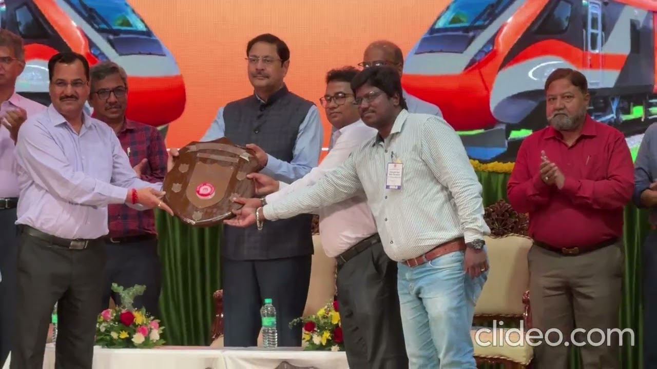 Salem Division has secured 6 Efficiency Shields at the VISHISHT RAIL SEVA PURASKAR 2025!