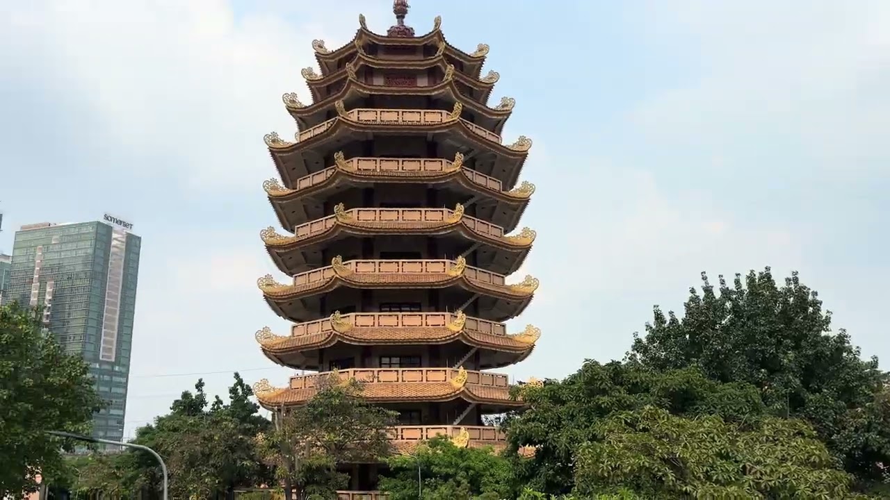 Thao Dien Temple Walkthrough ASMR🛕 | Đền Thảo Điền 🇻🇳 | 绍迪恩寺 🇨🇳 