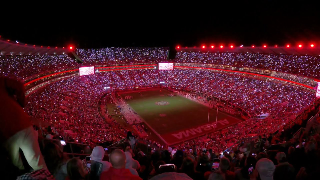 Lights wave of Bryant-Denny