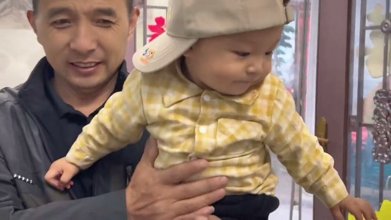 天气变凉，瑞瑞给儿子和外甥安排秋装。败家娘们几百块直接买五套，你们感觉值吗？#小董家里事 #婚后