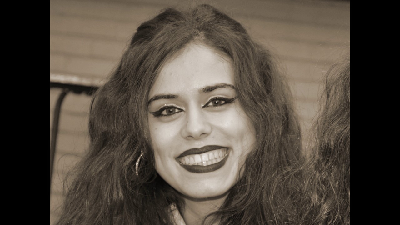 Jéssica - 18 anos