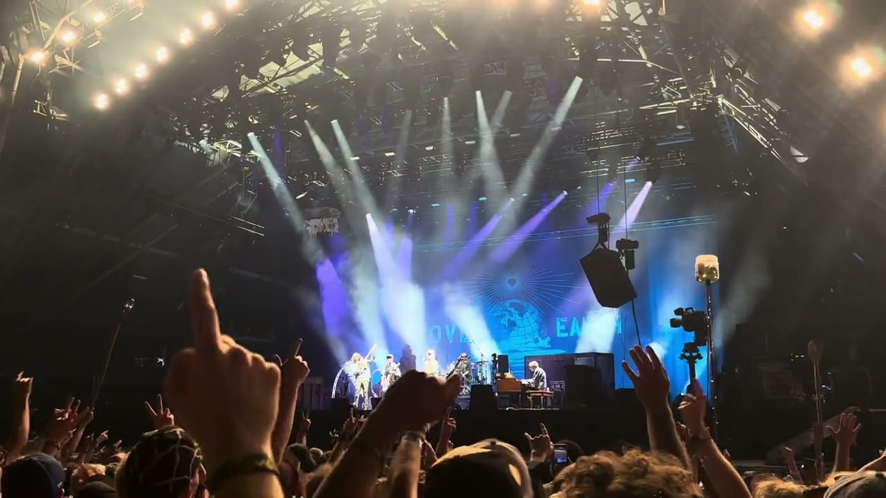 Neil Young Live Glastonbury 2025