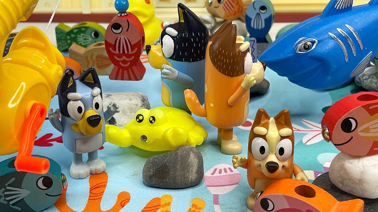 Bluey and Bingo Play Magnetic Fishing Game 🐟