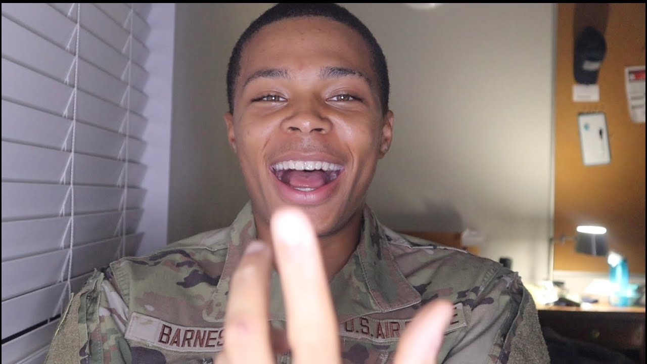 SHOWERING WITH 50 DUDES IN BMT | Airman Story Time pt 2