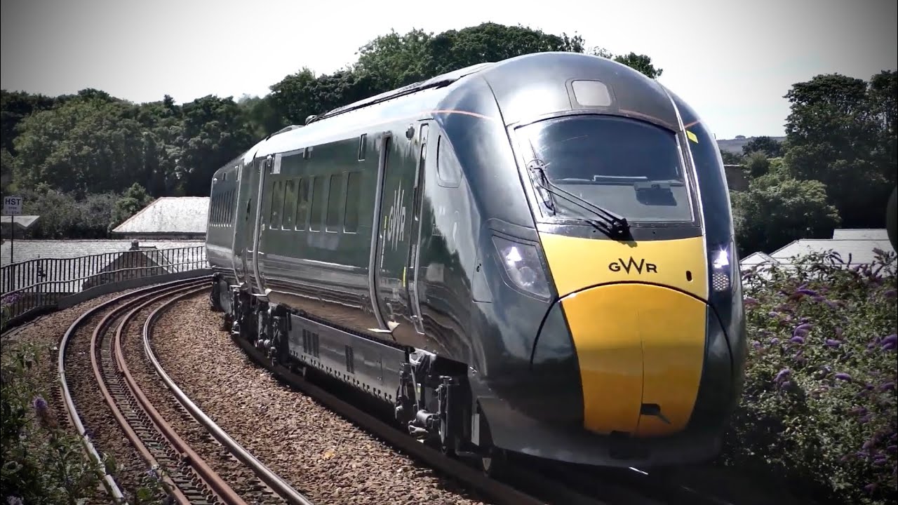Trains at Hayle (GWML) 08/07/25
