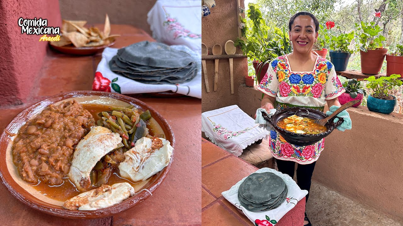 A Comer Sabroso Comida Mexicana Sin Carne y Barata Nopales Con Rajas y Queso en Salsa Tatemada