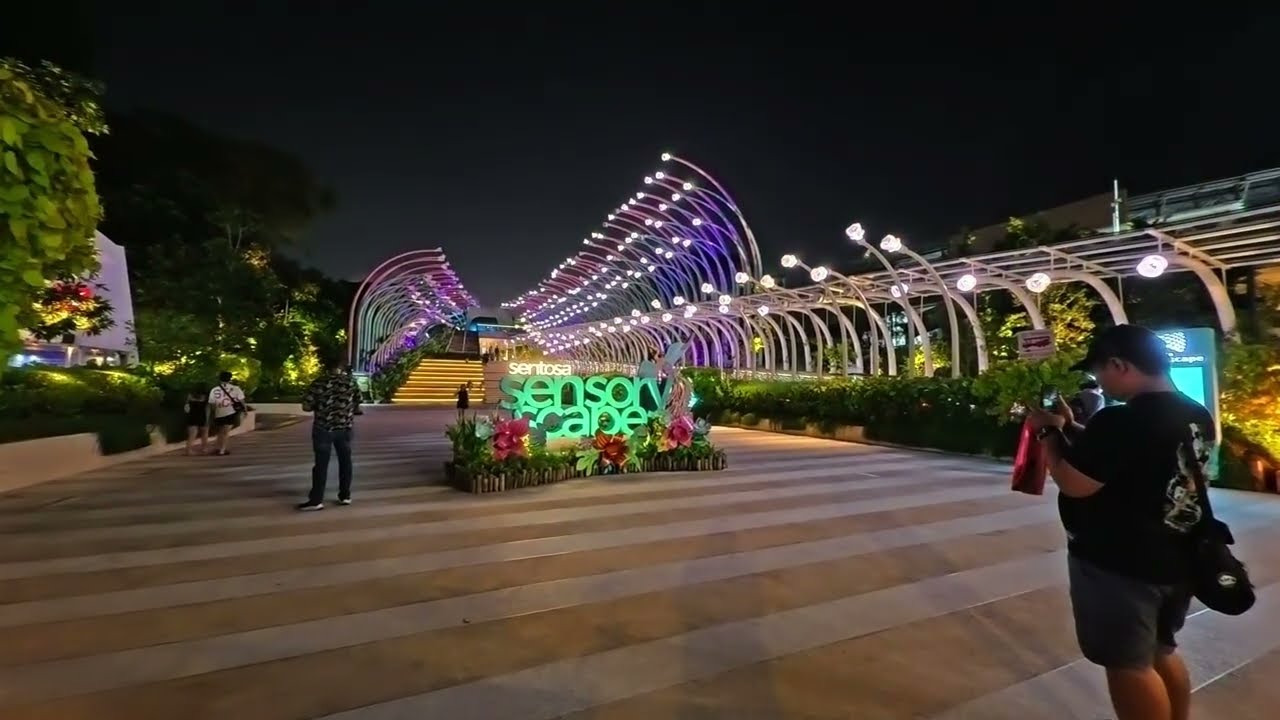 Sentosa Sensoryscape - Mama ni Moonie POV