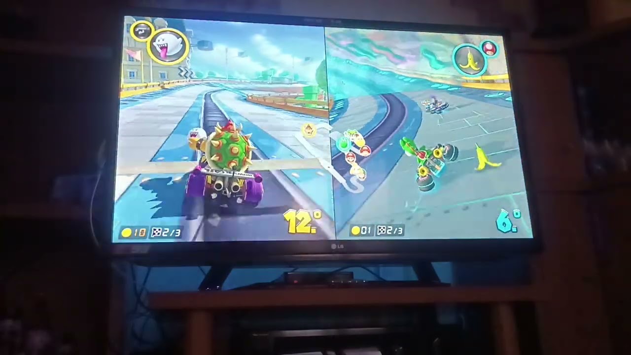 Jugando Mario Kart 8 Deluxe