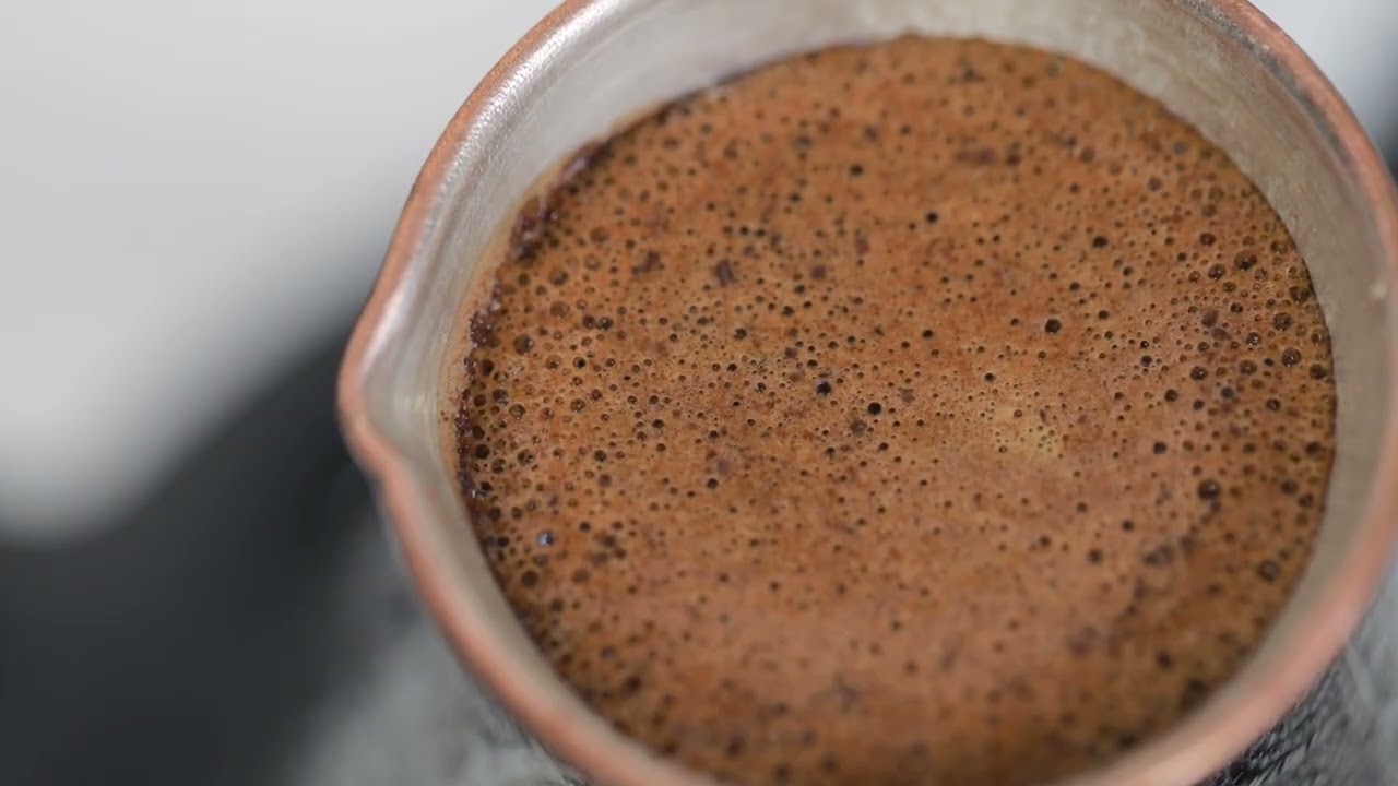 The Art of Coffee — A Calm Journey Through Aroma and Warmth”