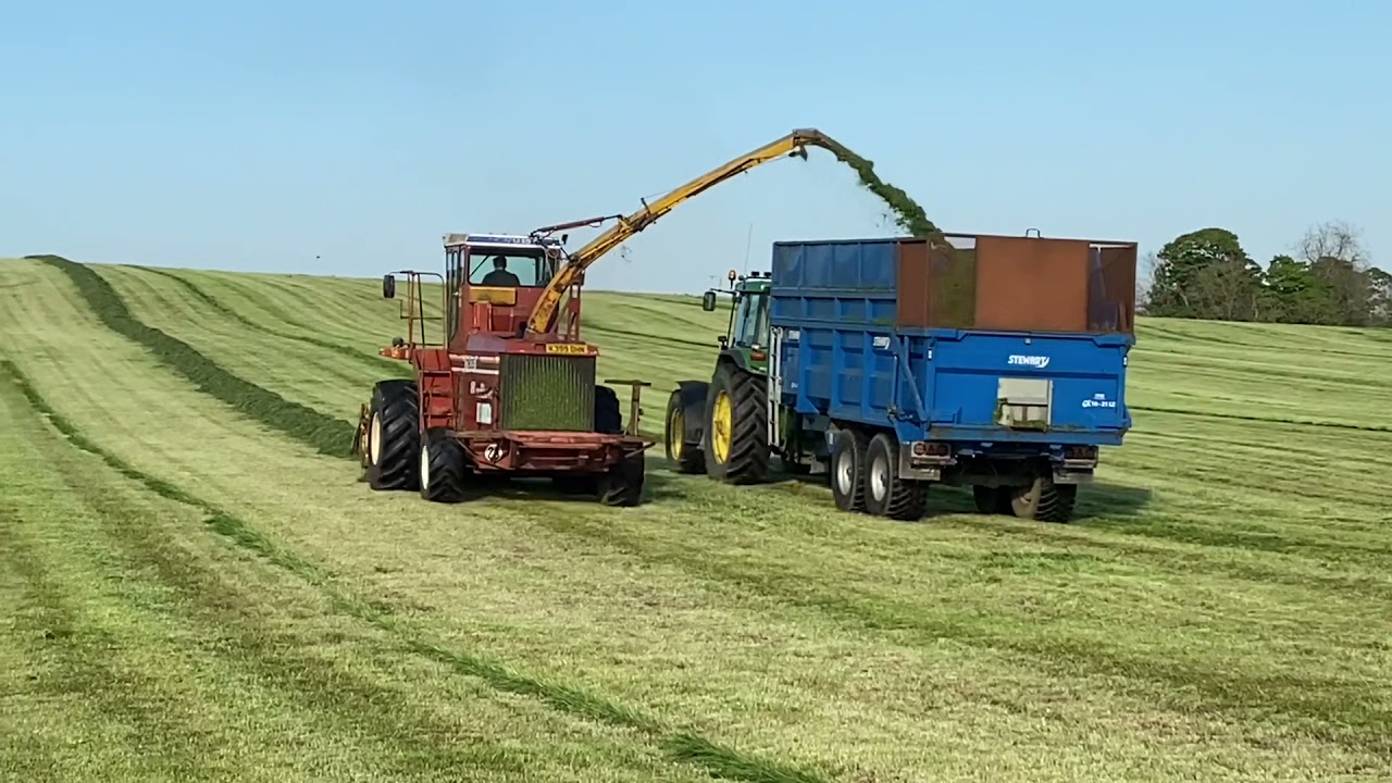 Silage 2021 has started! Old school silage with the classics and some new🌱🌱😍