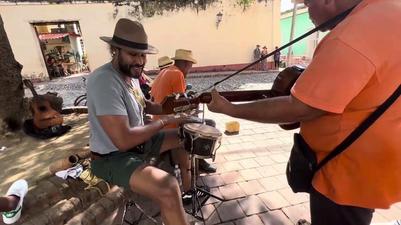El Cuarto De Tula, bongo solo in Trinidad Cuba.🔥#bongo #cubanmusic #músicatradicionalcubana