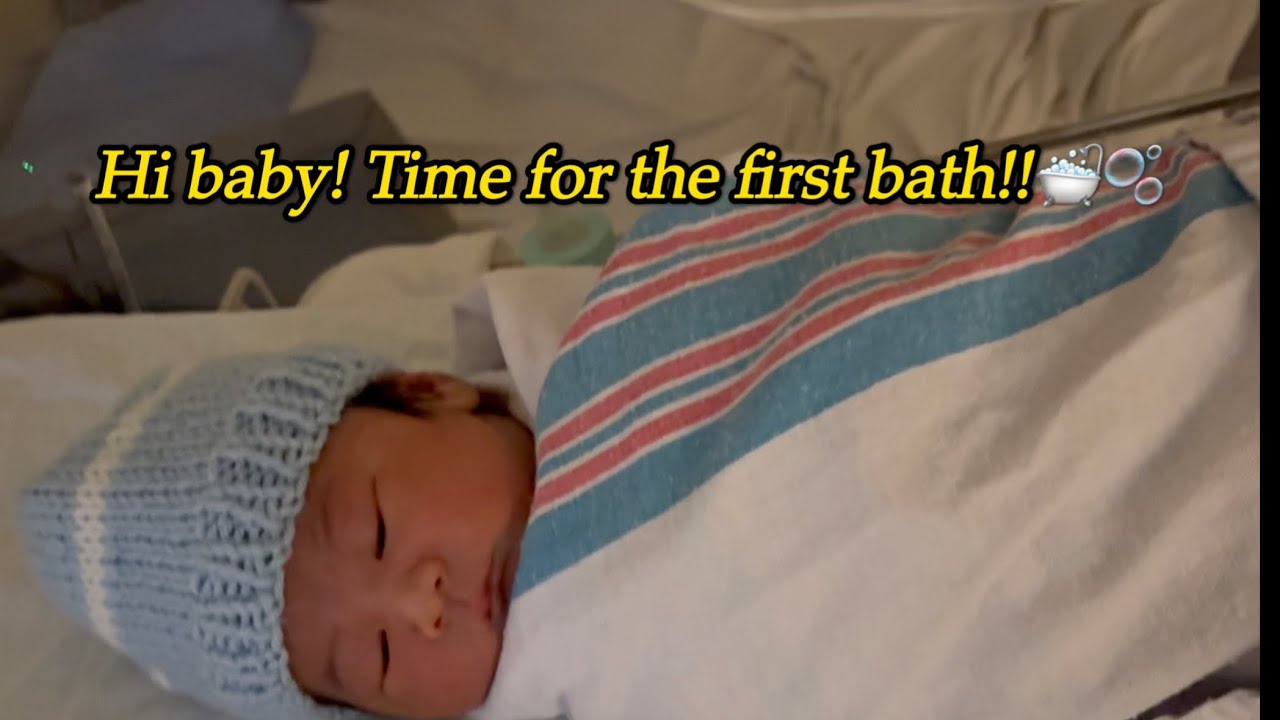 First Bath at the Hospital! 🛁 #Newborn #baby #newbornbath