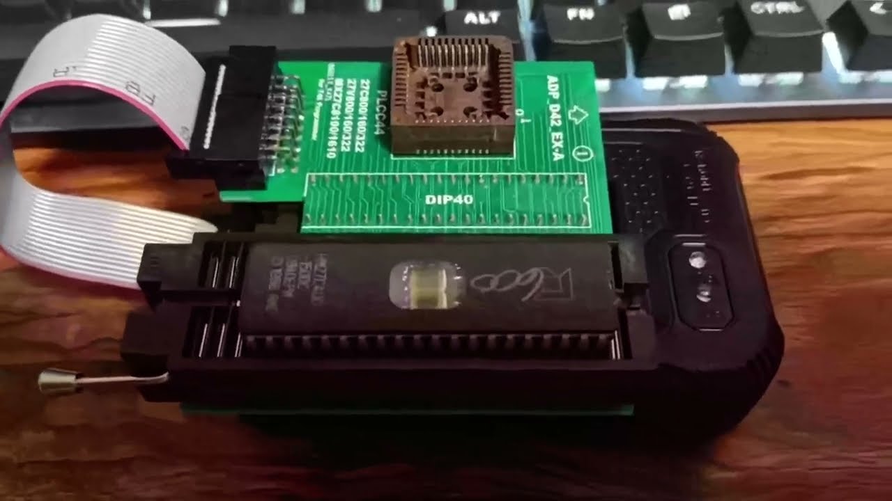 Burning Amiga Kickstart ROMs - (Amiga 4000D Rebuild Episode 5)