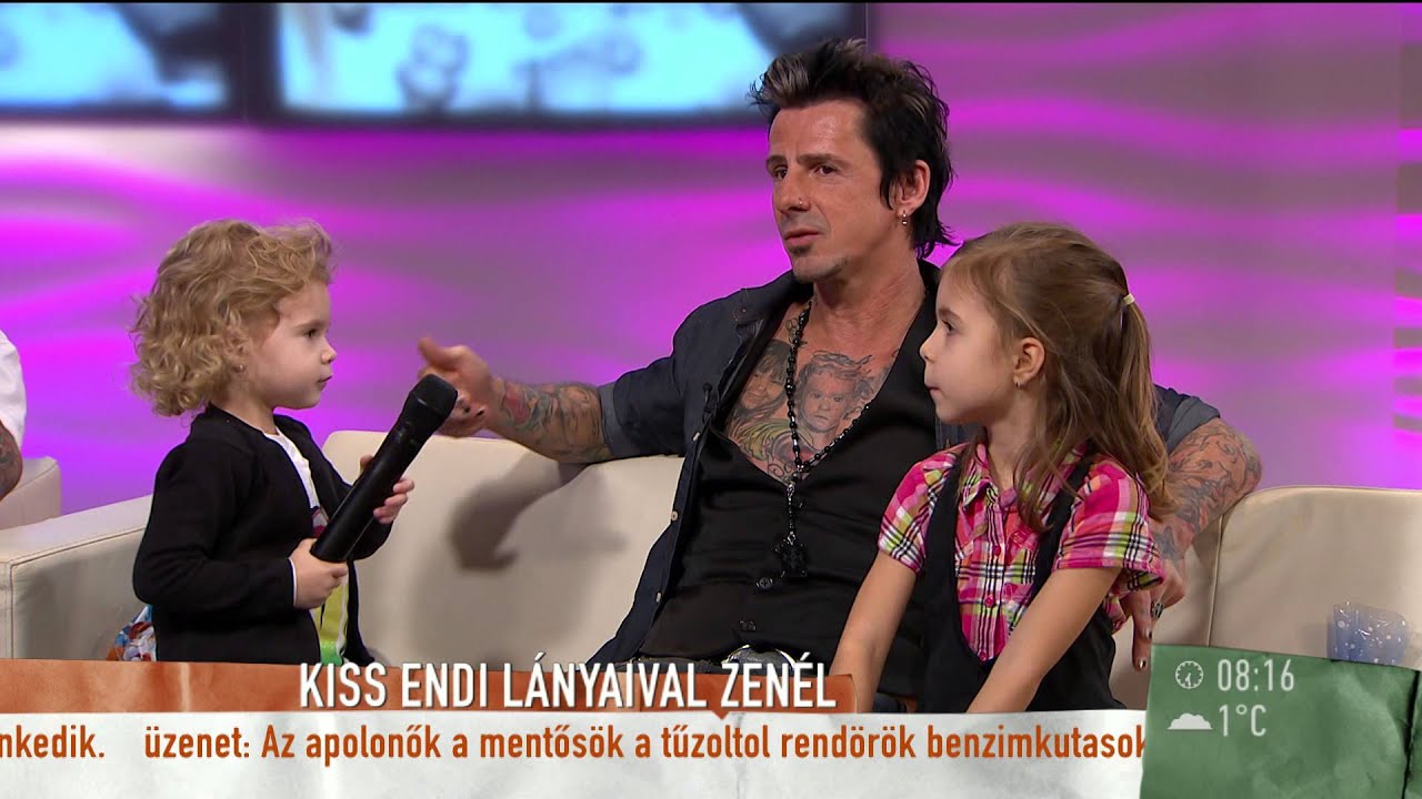 Kiss Endi lánya már most fogékony a dobolásra - 2014.12.03 - tv2.hu/mokka